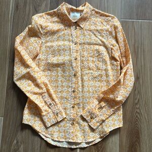 Anthropologie Maeve button down with orange pattern. Size 2.